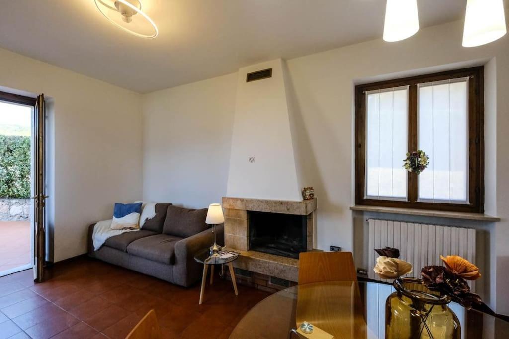 Casa Delle Ochette Villa กอสเตร์มาโน ภายนอก รูปภาพ